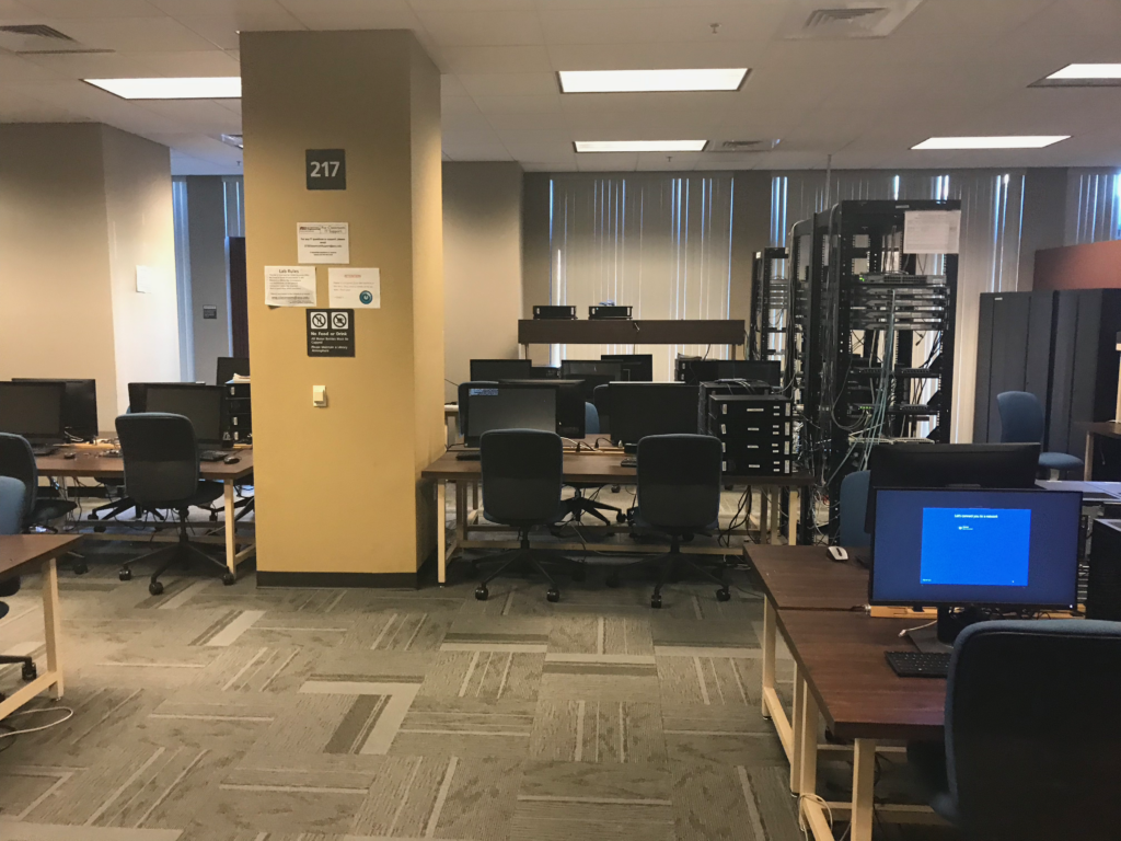 A lab used by the Ira A. Fulton Schools of Engineering that has multiple Linux workstations.